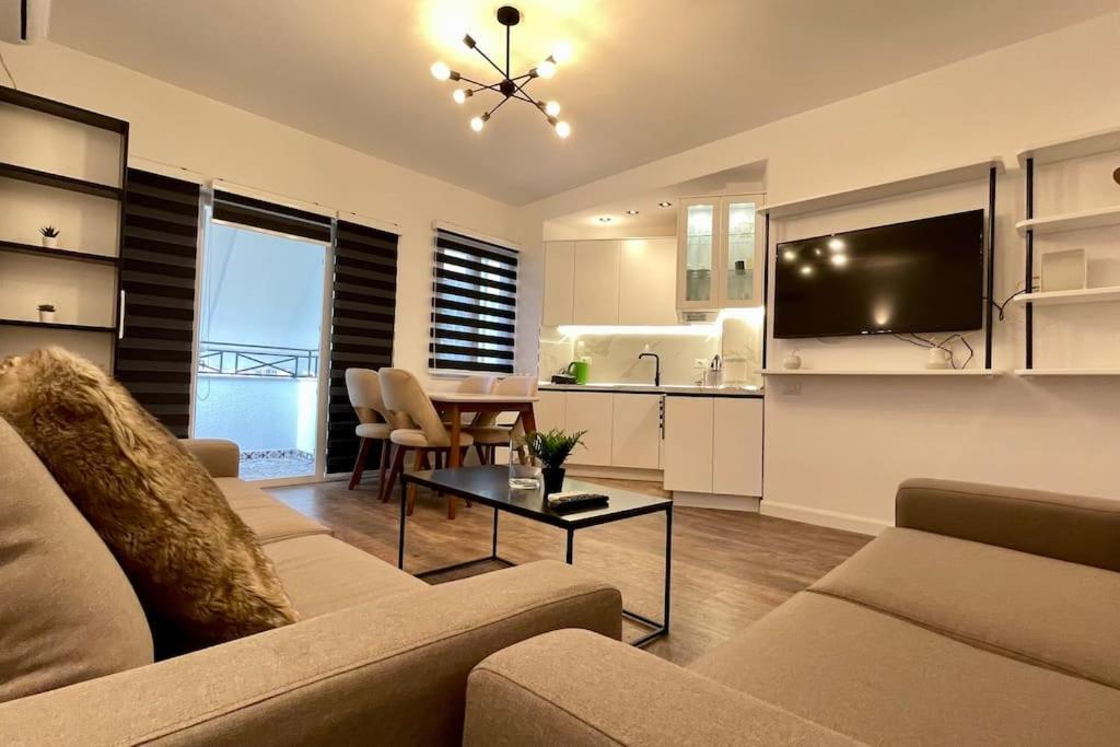 53° Bs Skanderbeg City Center Comfort Tirana Extérieur photo